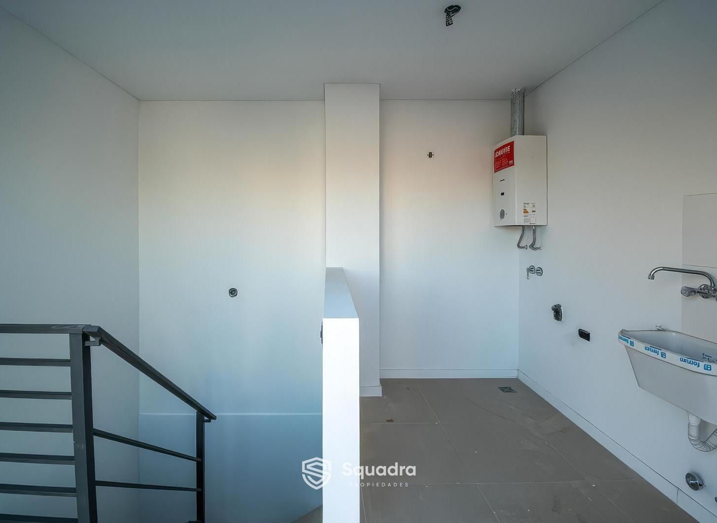 Foto de VENTA - Dúplex 3 dormitorios con cochera Patio y Terraza con parrillero, imagen 5