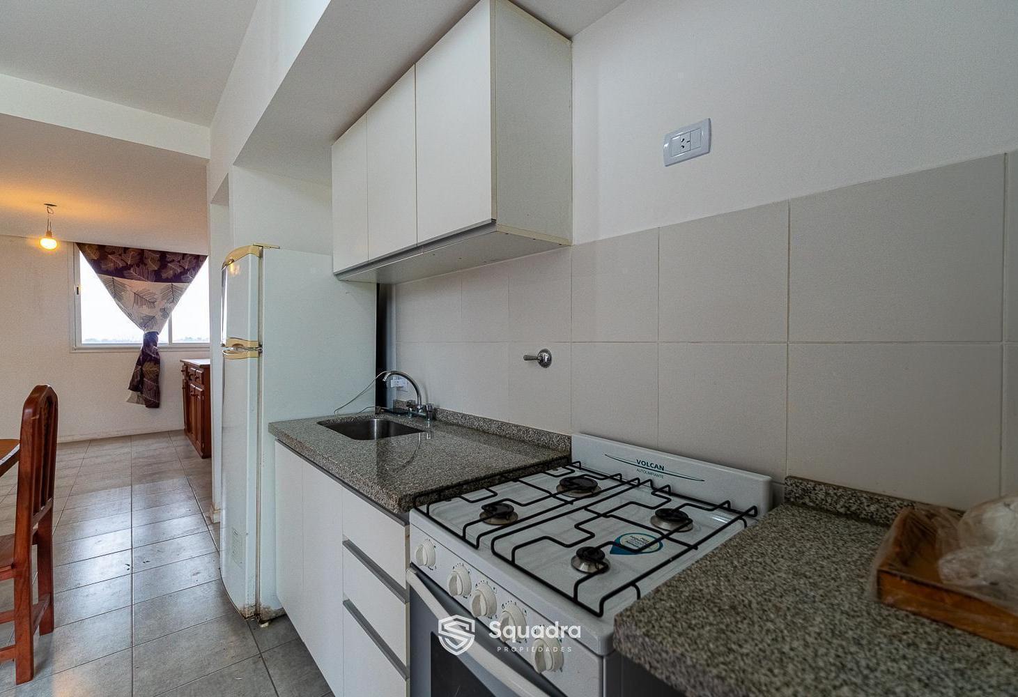 Foto de VENTA | PERMUTA - Departamento dúplex de 2 dormitorios con balcón - G, imagen 2