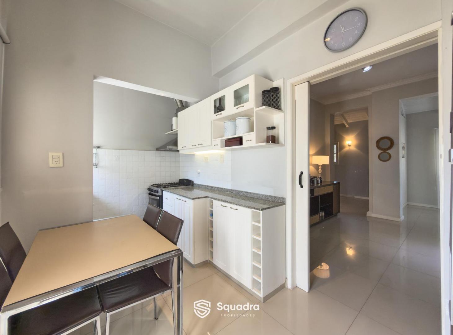 Foto de VENTA - Casa de 3 Dormitorios con Patio y Parrillero - Barrio Abasto, imagen 1