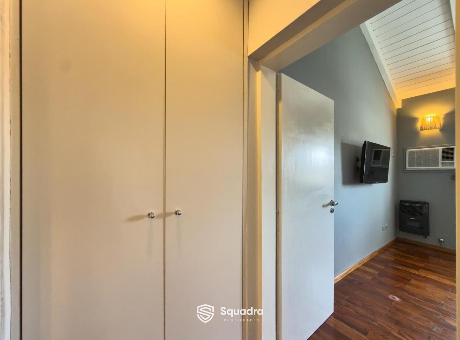 Foto de VENTA - Casa de 3 Dormitorios con Patio y Parrillero - Barrio Abasto, imagen 3