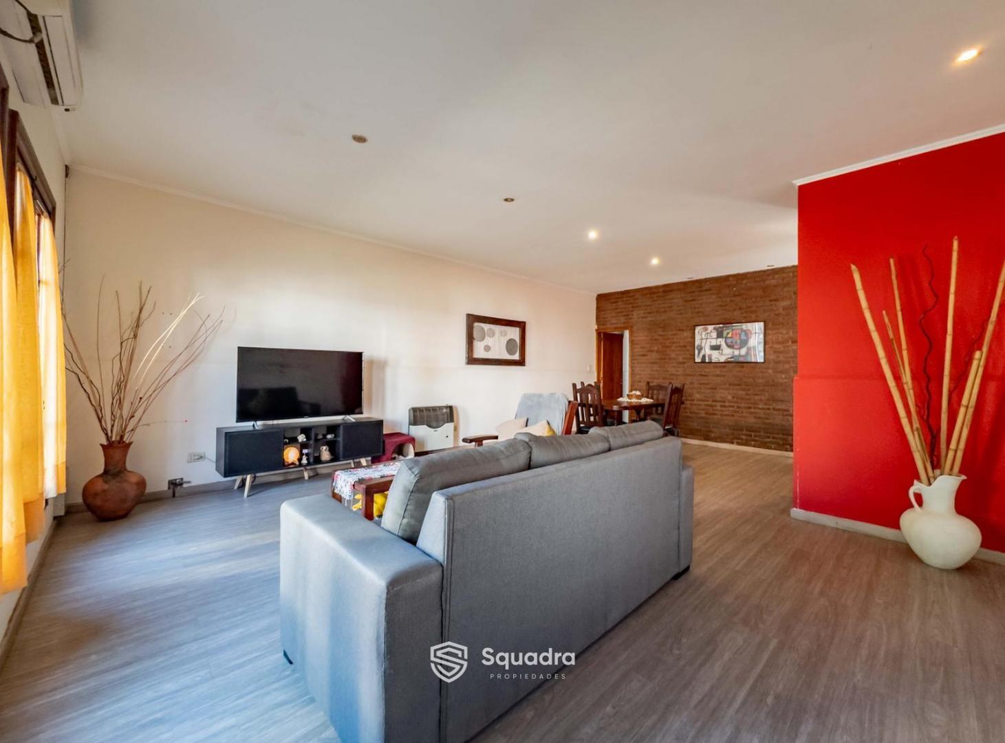 Foto de VENTA | PERMUTA - Casa de 3 dormitorios, patio y cochera - Matheu, imagen 4