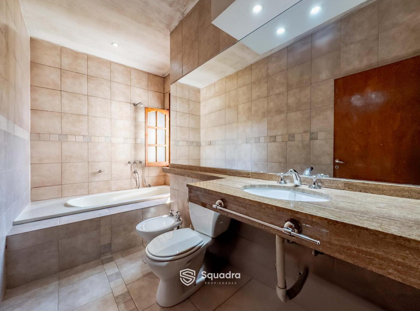 Foto de VENTA | PERMUTA - Casa de 3 dormitorios, patio y cochera - Matheu, imagen 5