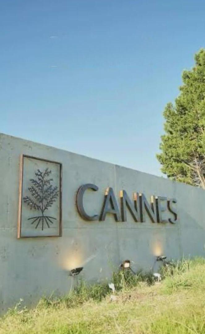 Foto de VENTA - Lote n°165 de 572 m2 - Barrio Privado Cannes, Funes., imagen 2