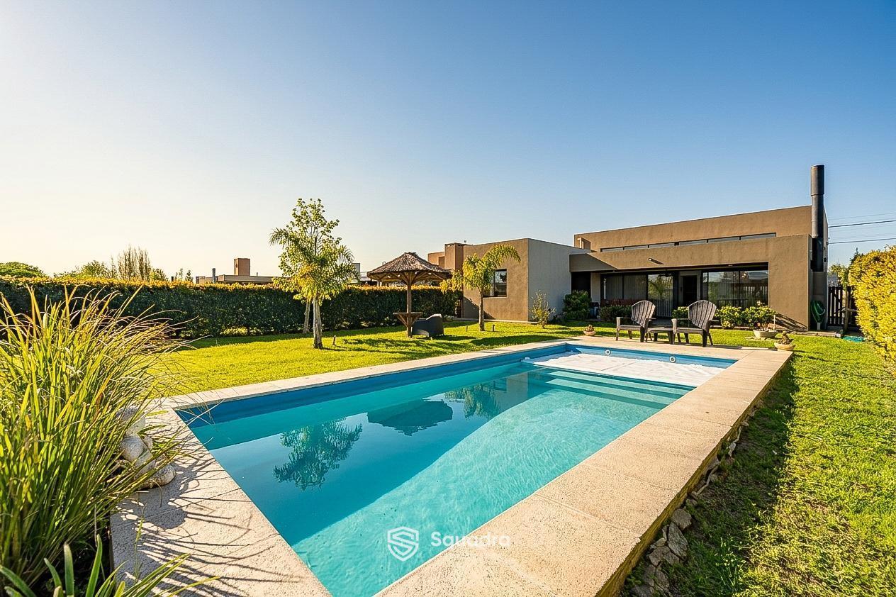 Foto de VENTA - Casa de 3 Dormitorios, piscina, parrillero y cochera - El, imagen 2