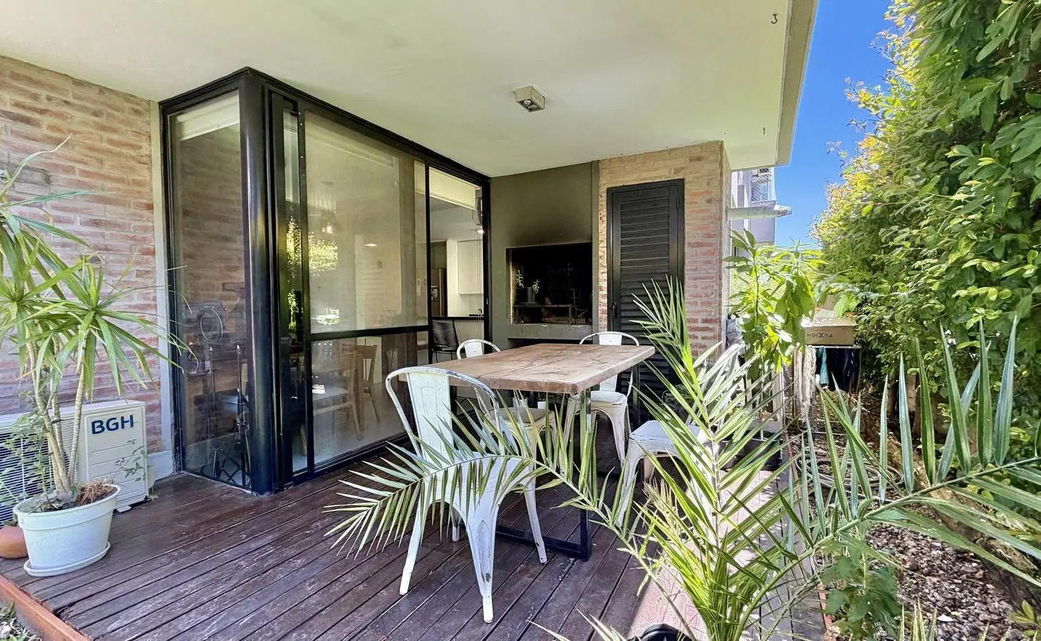 Excelente departamento con Jardín - Pasionaria San Isidro - 2 ambientes - cochera doble y baulera - 2