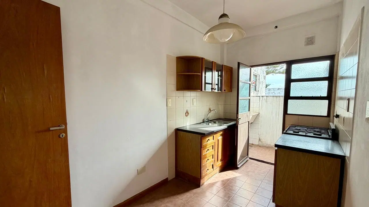 Venta de departamento en Olivos 2do Piso con ascensor 8