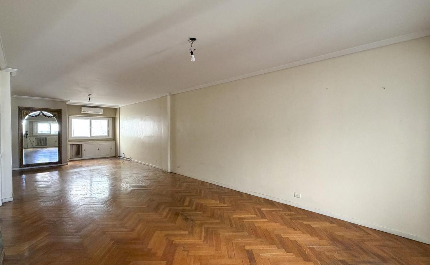 Foto de Venta 4 amb dependencia y baulera! A modernizar, imagen 4