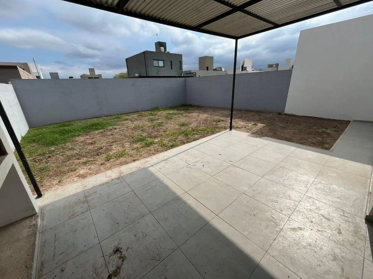 EN VENTA - DOCTA ETAPA 1 - CASA DE DOS DORMITORIOS Y DOS BAÑOS 1