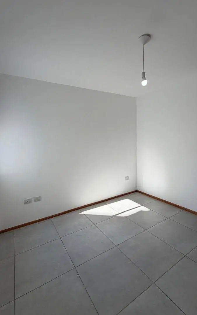 ALQUILO - NUEVA CORDOBA - BUENOS AIRES 891 - UN DOMITORIO CON BALCON 1