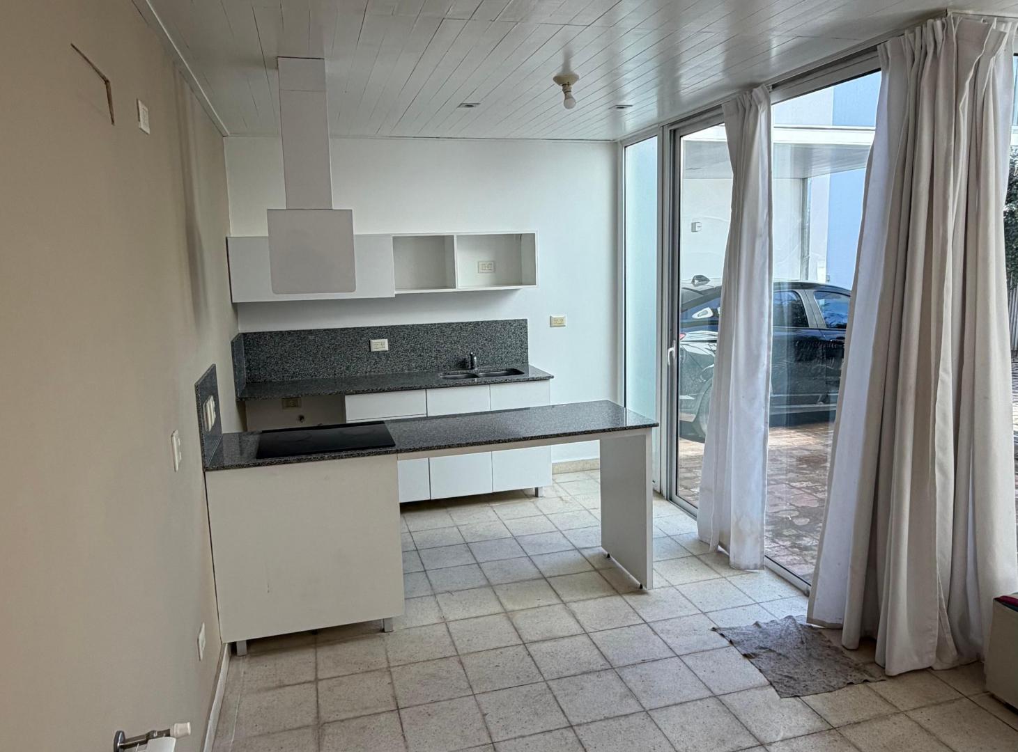 Foto de ALQUILO EXCLUSIVO DUPLEX EN HOUSING CERRADO EN VILLA ALLENDE, imagen 3