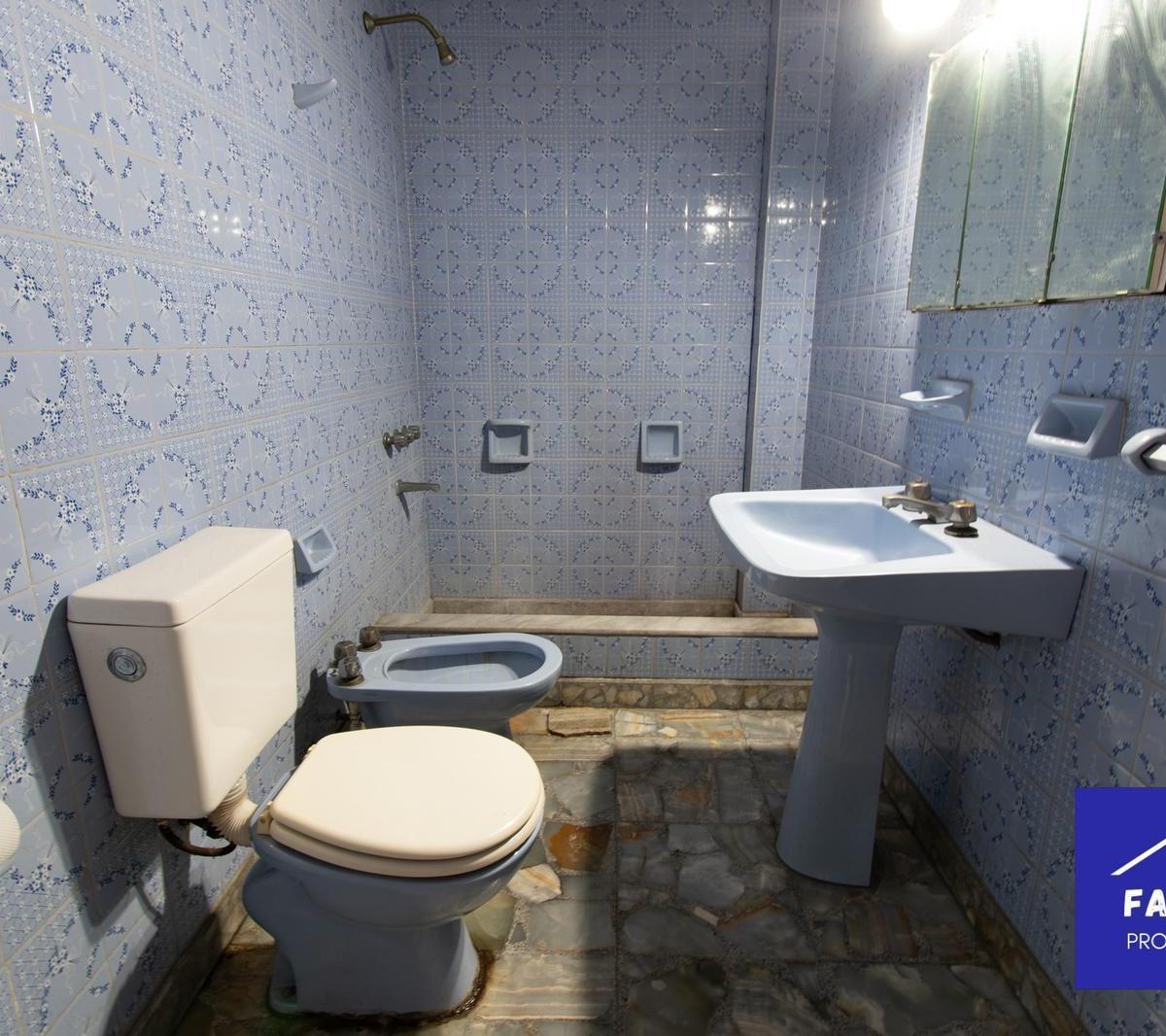 Casa con Pileta, Quincho y Garage. Lo Que Necesitas Para Disfrutar Todos Los Dias! 2