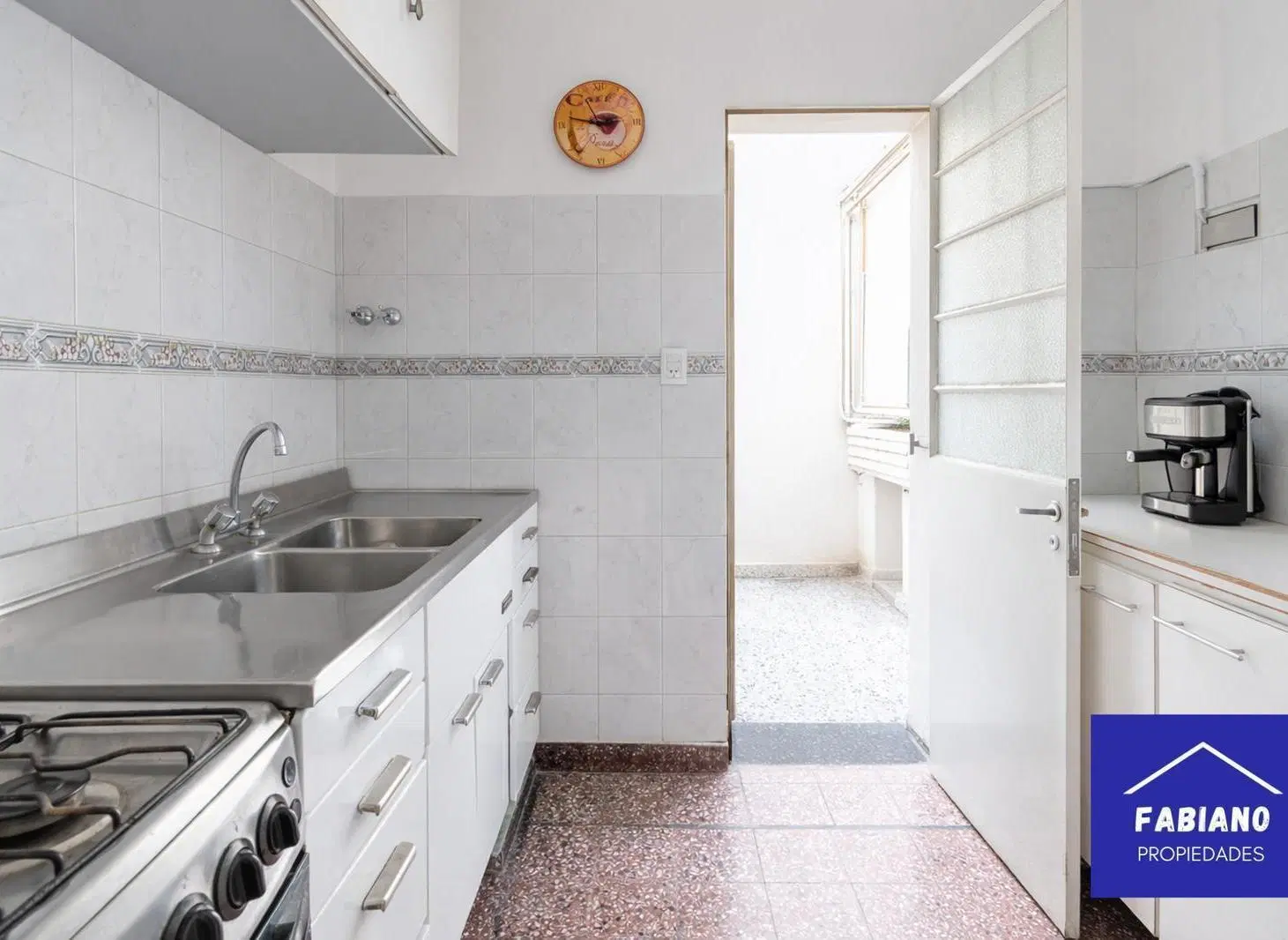 Apto Credito! Casa para dos familias. 3