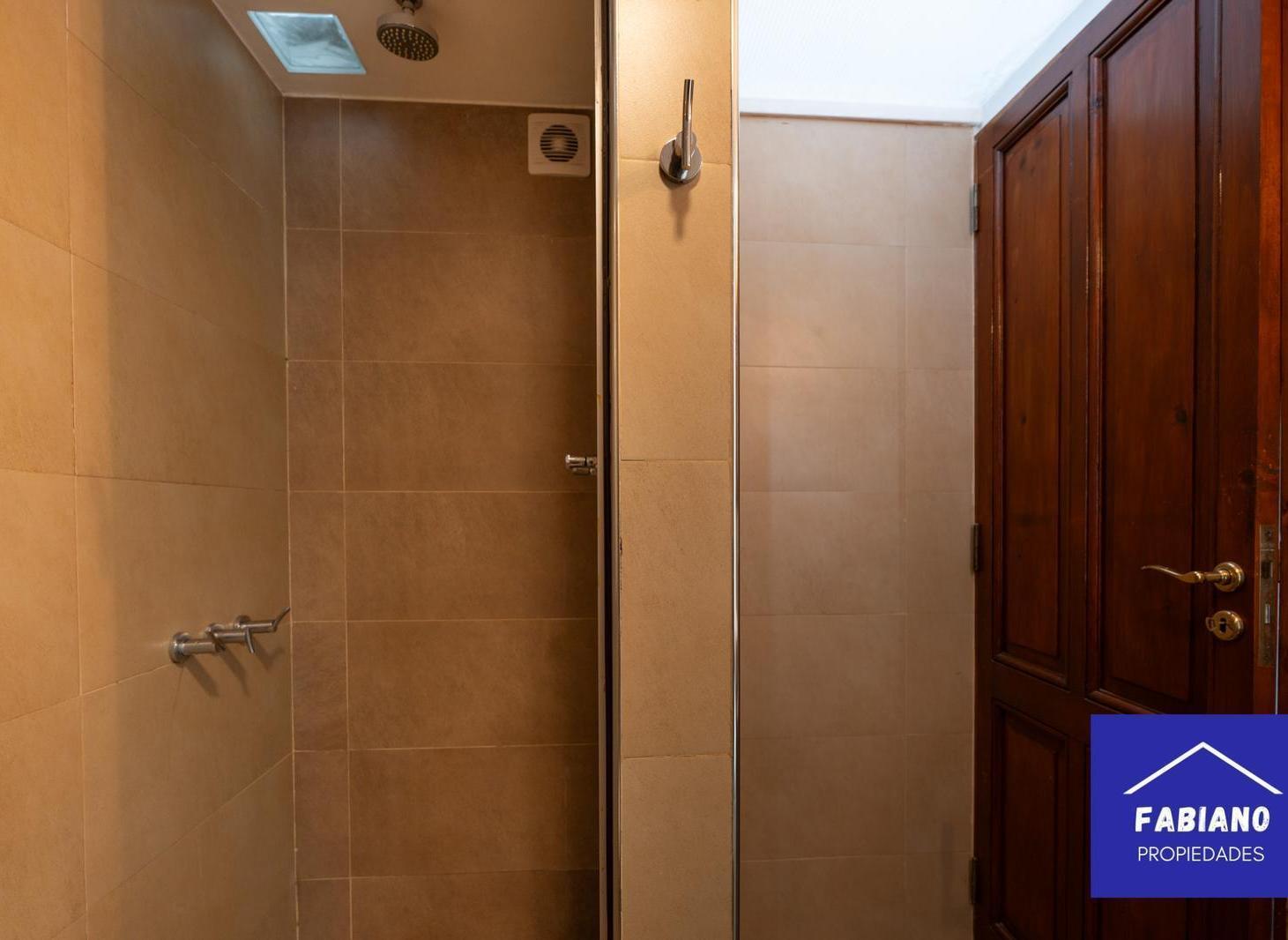 APTO CREDITO! CASA RECICLADA, LISTA PARA HABITAR!