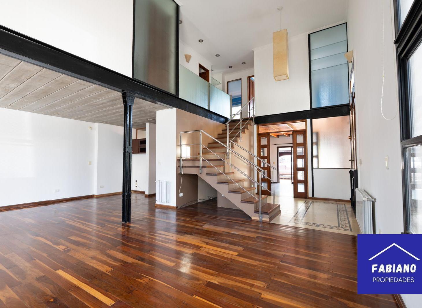 APTO CREDITO! CASA RECICLADA, LISTA PARA HABITAR!