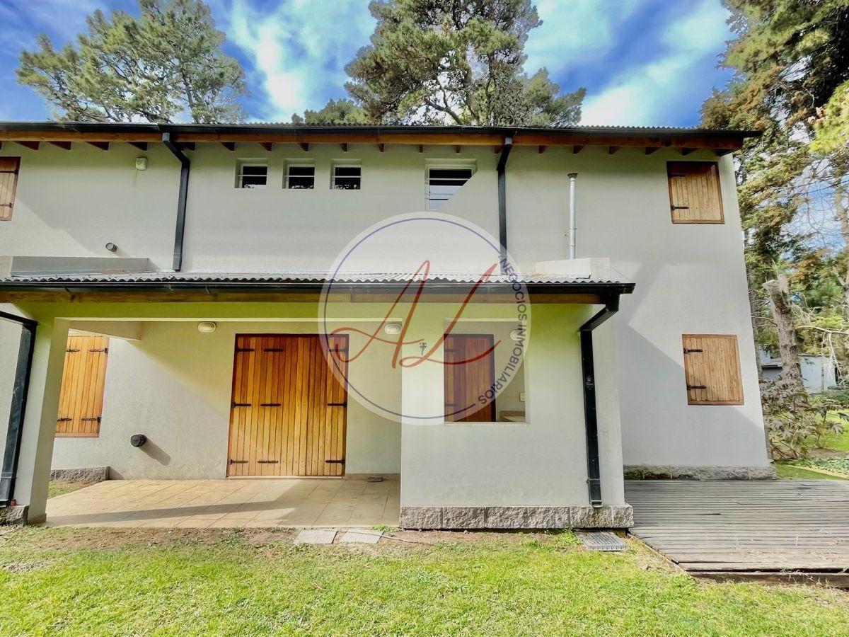 CASA / URTUBEY AL 900