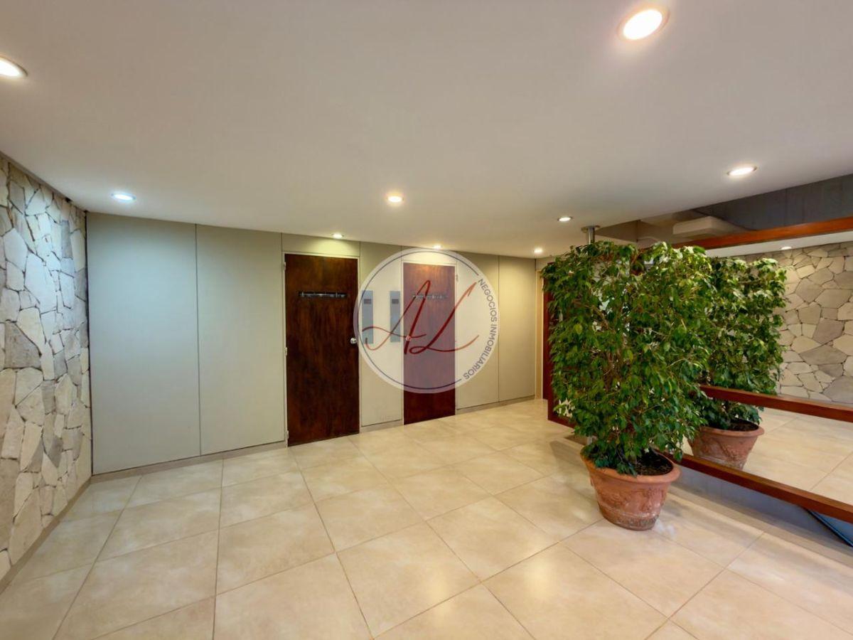Foto de Departamento de 2 ambientes en pleno centro de Pinamar, imagen 1