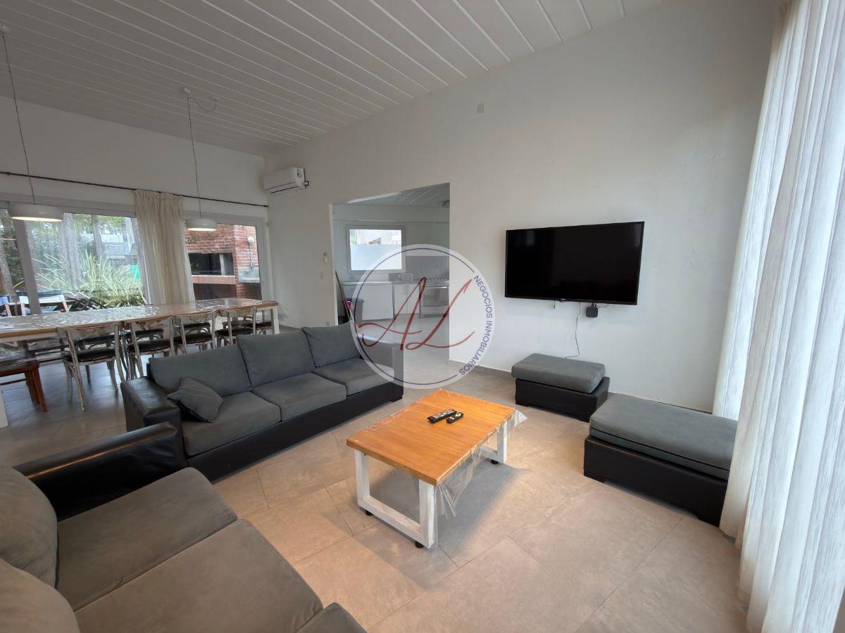 Foto de Casa de 5 amb con gas natural en Álamos de Pinamar Norte, imagen 4