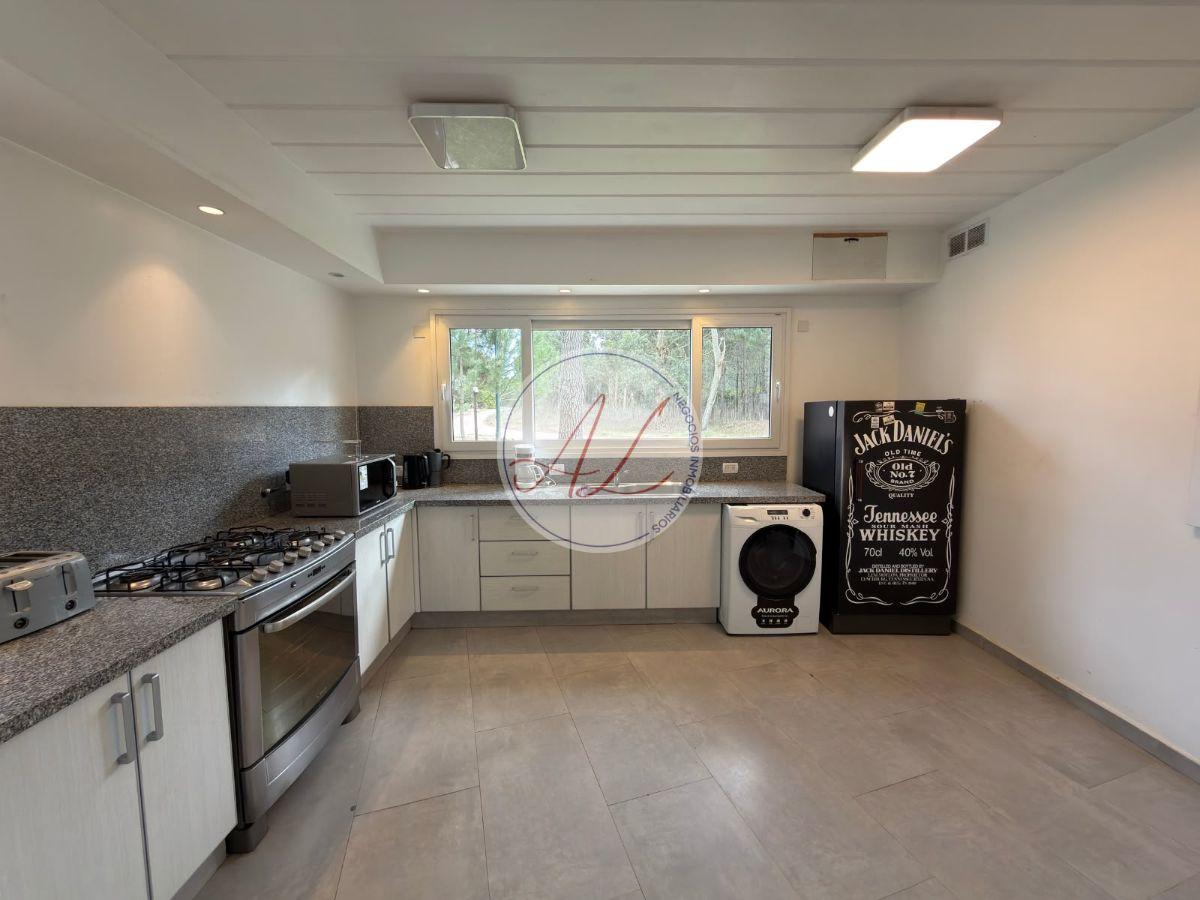 Foto de Casa de 5 amb con gas natural en Álamos de Pinamar Norte, imagen 3