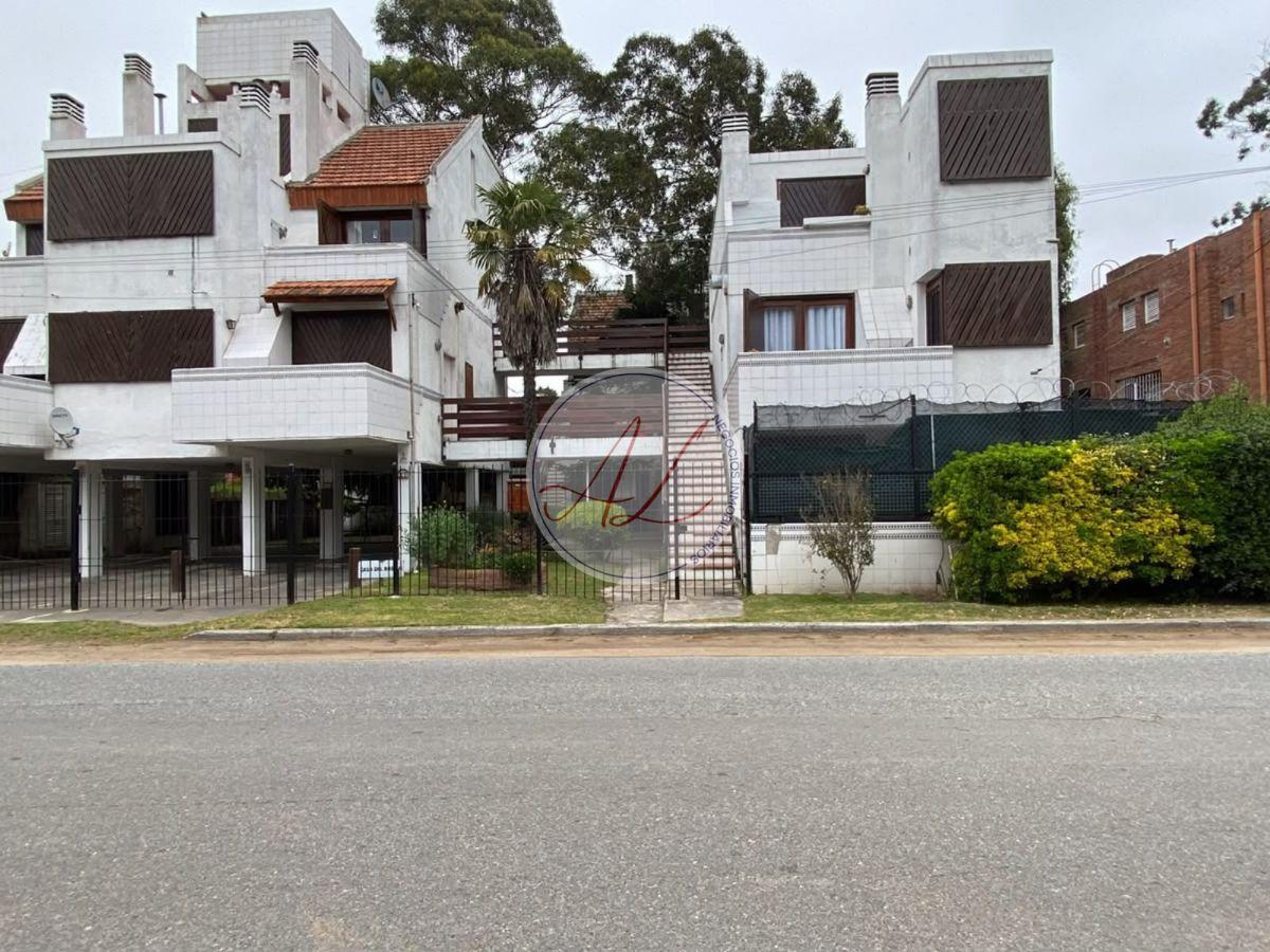 Foto de DOS AMBIENTES - PINAMAR CENTRO - PLANTA BAJA, imagen 2