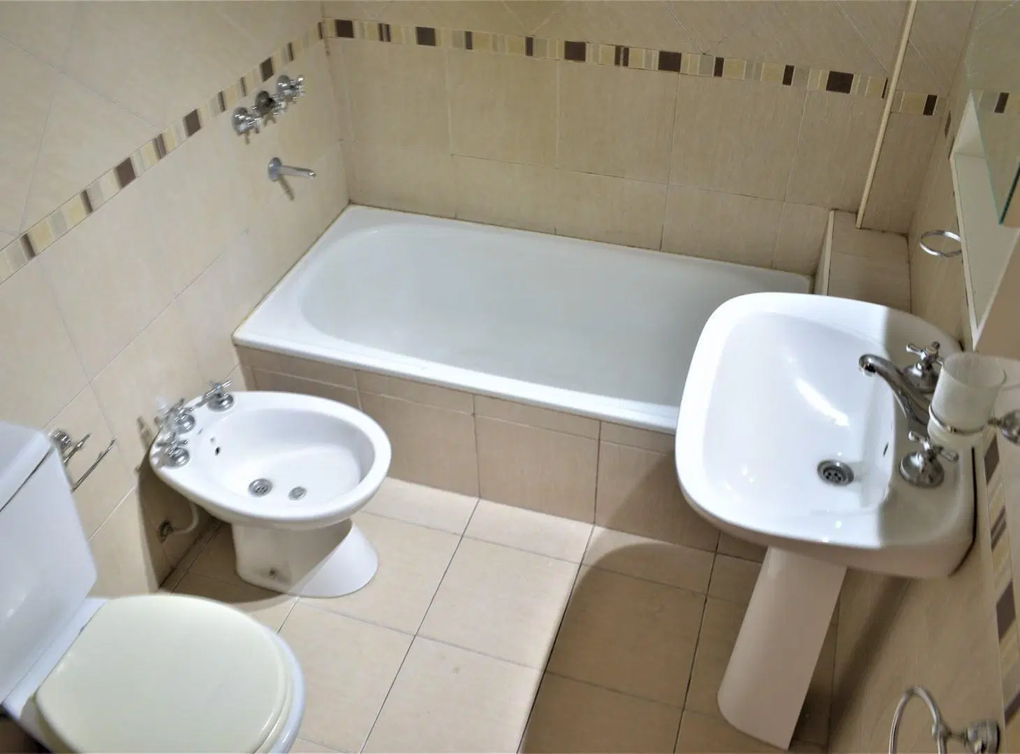 Departamento  en Alquiler en Jose Mármol, Almirante Brown, G.B.A. Zona Sur 4