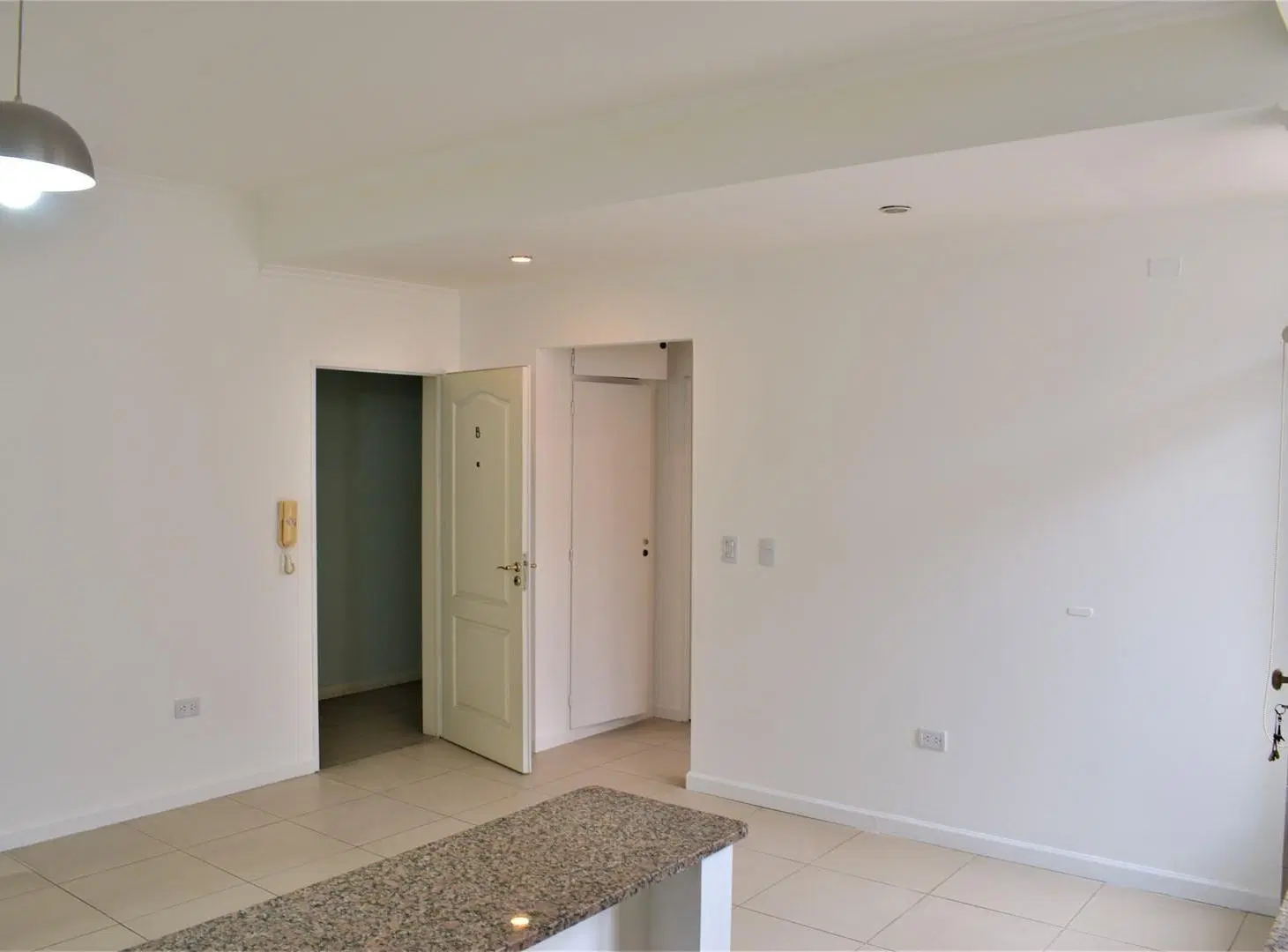 Departamento  en Alquiler en Jose Mármol, Almirante Brown, G.B.A. Zona Sur 3