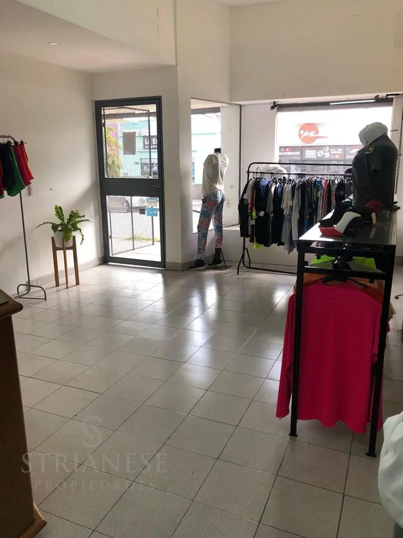 Local en Alquiler en Jose Mármol, Almirante Brown, G.B.A. Zona Sur 3