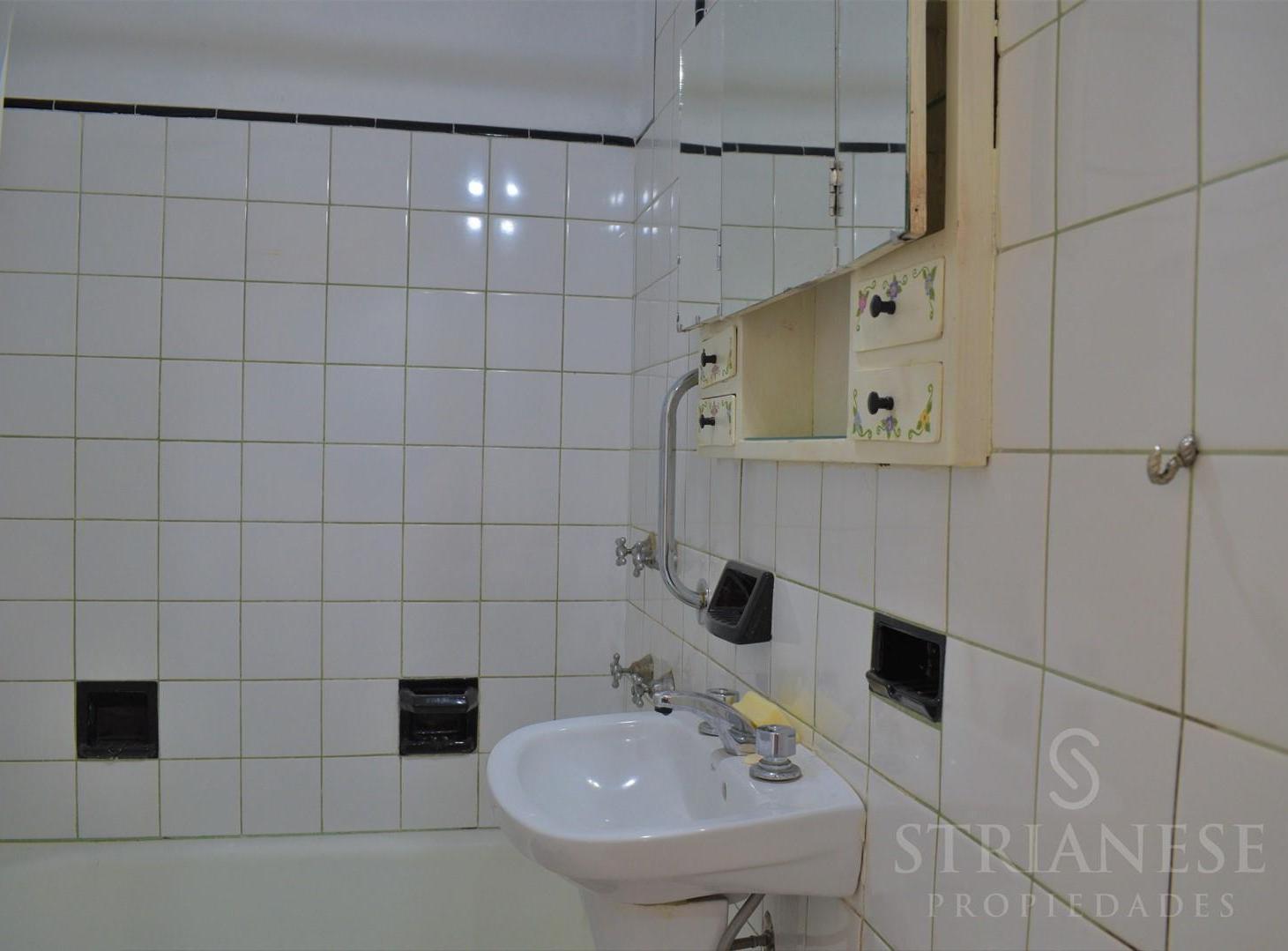 Foto de Departamento en Alquiler en Lomas de Zamora, G.B.A. Zona Sur, imagen 2