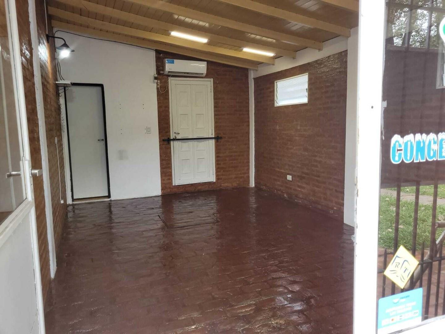 Foto de Local en Alquiler en Jose Mármol, Almirante Brown, G.B.A. Zona Sur, imagen 2