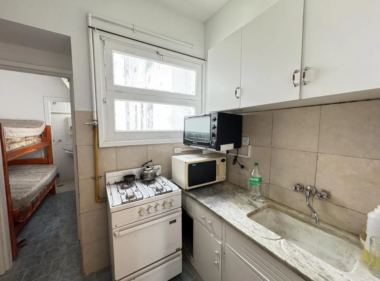 Departamento en venta 3 ambientes con dependencia centro Mar Del Plata 2