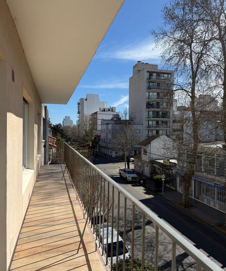 Foto de Departamento en venta 4 ambientes con cochera, Plaza Mitre, imagen 3
