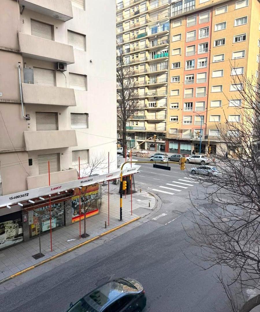 Foto de Departamento en venta 2 ambientes con dependencia Plaza Colon Mar Del, imagen 1
