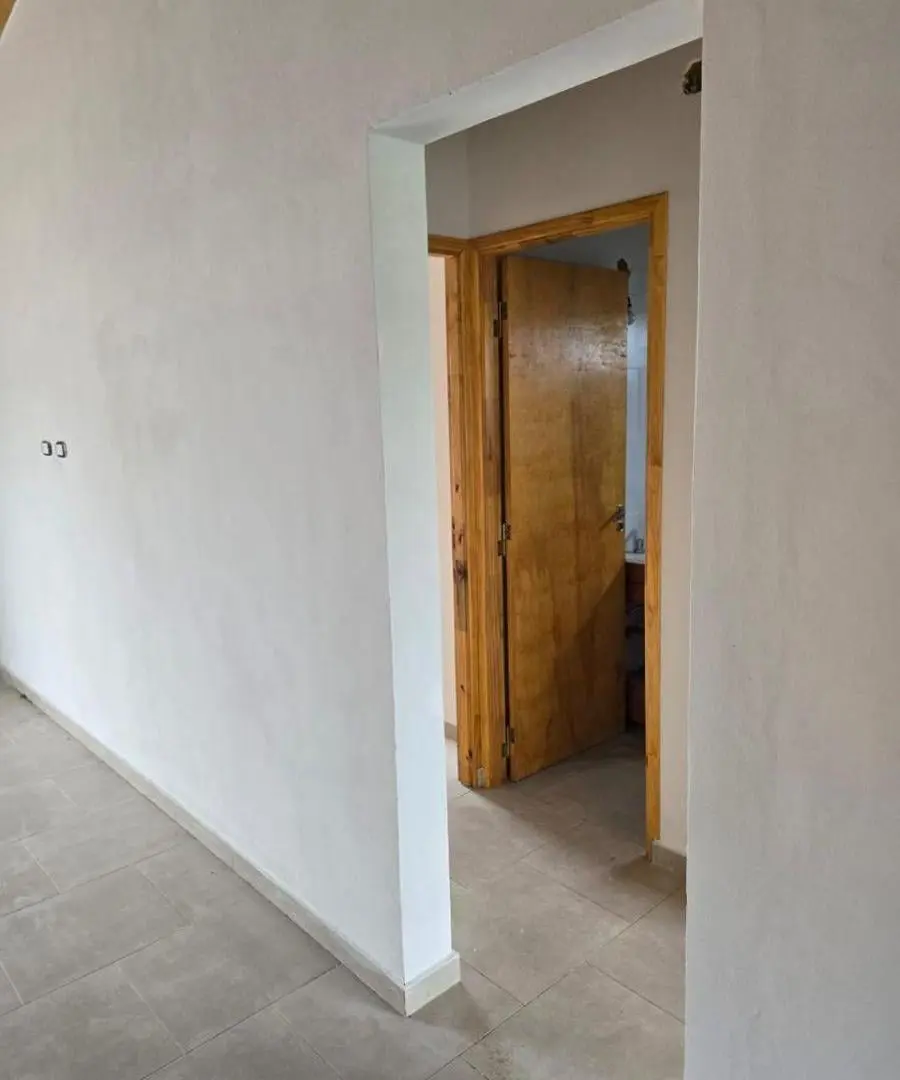 Venta de chalecito de 3 ambientes con patio y parrilla a estrenar en Mar del Tuyu 8