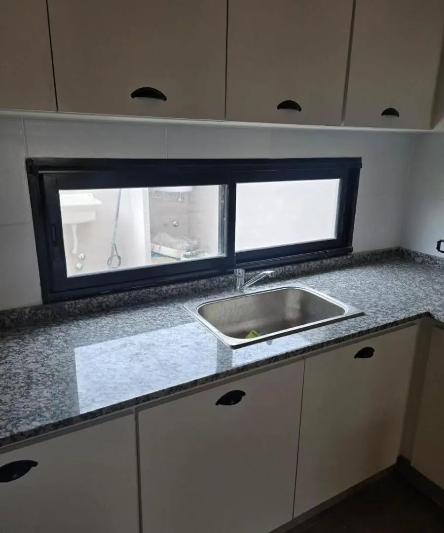 Venta de chalecito de 3 ambientes con patio y parrilla a estrenar en Mar del Tuyu 3