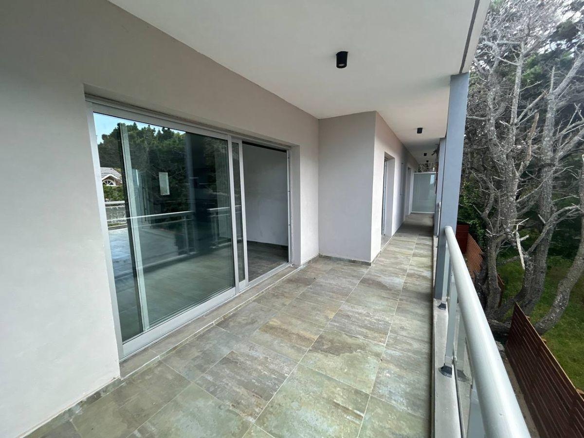 Foto de Departamento de 4 ambientes con cochera en Costa del Este, imagen 5