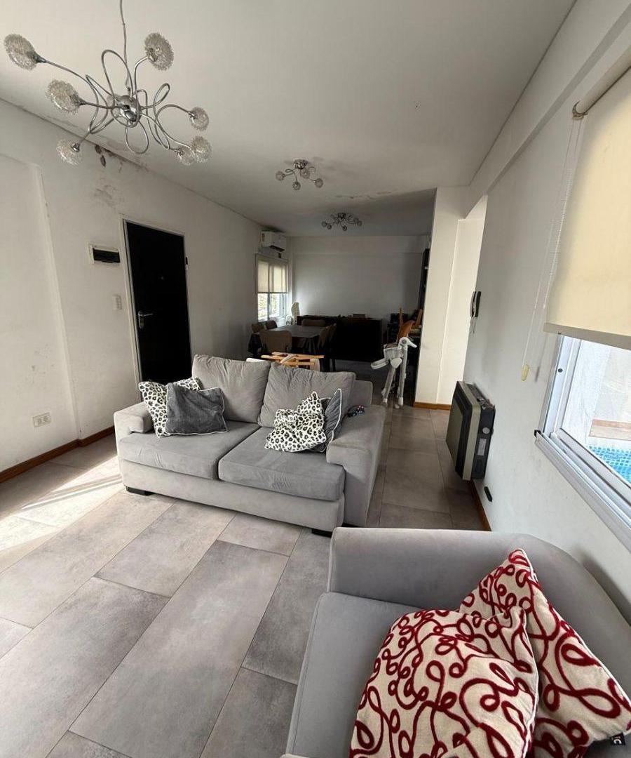 Piran 63, Depto en Venta. 2 dorm con patio, cochera y baulera
