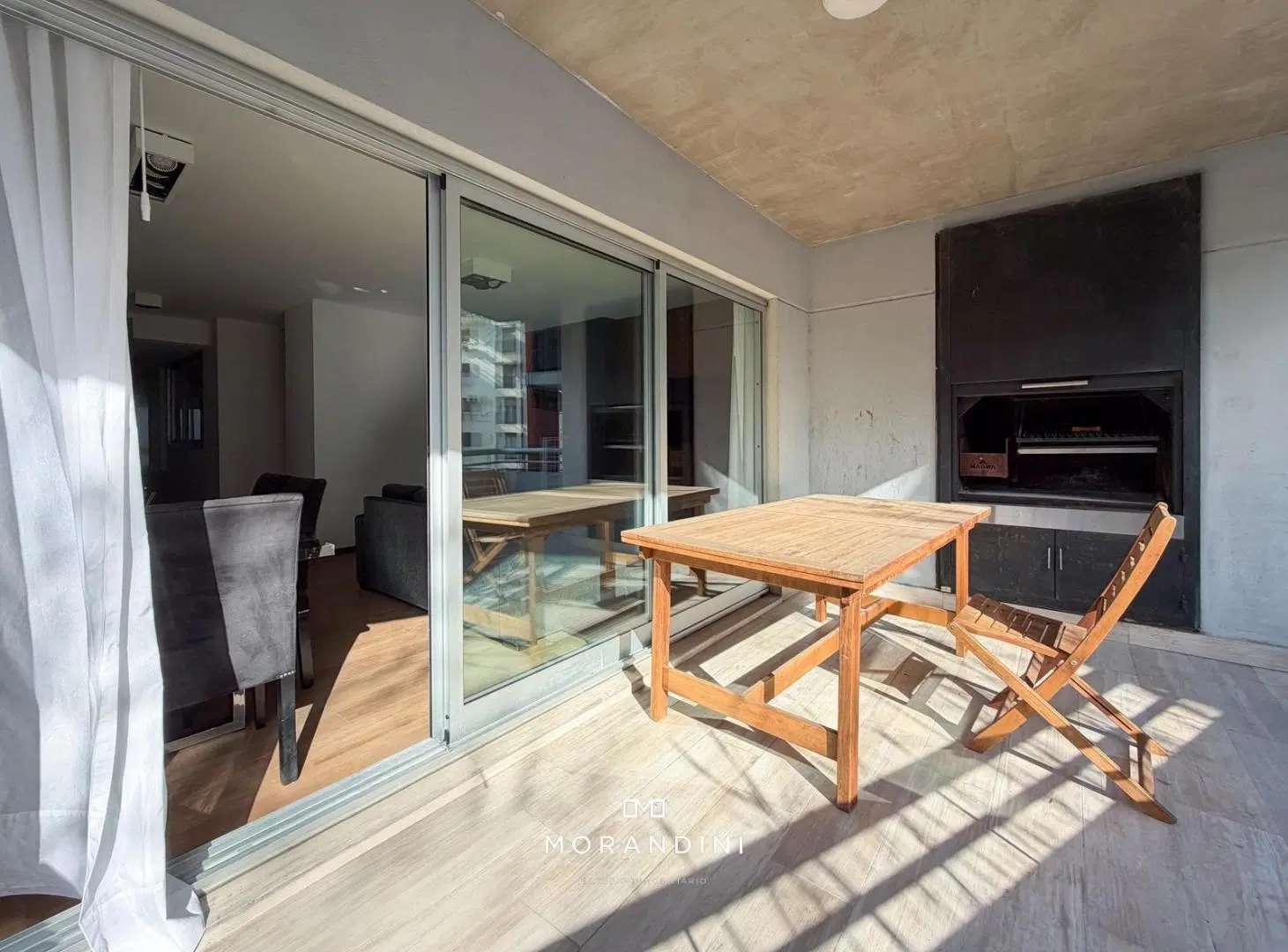 Piso de 4 ambientes con balcón terraza, parrilla y Cochera en Belgrano 2