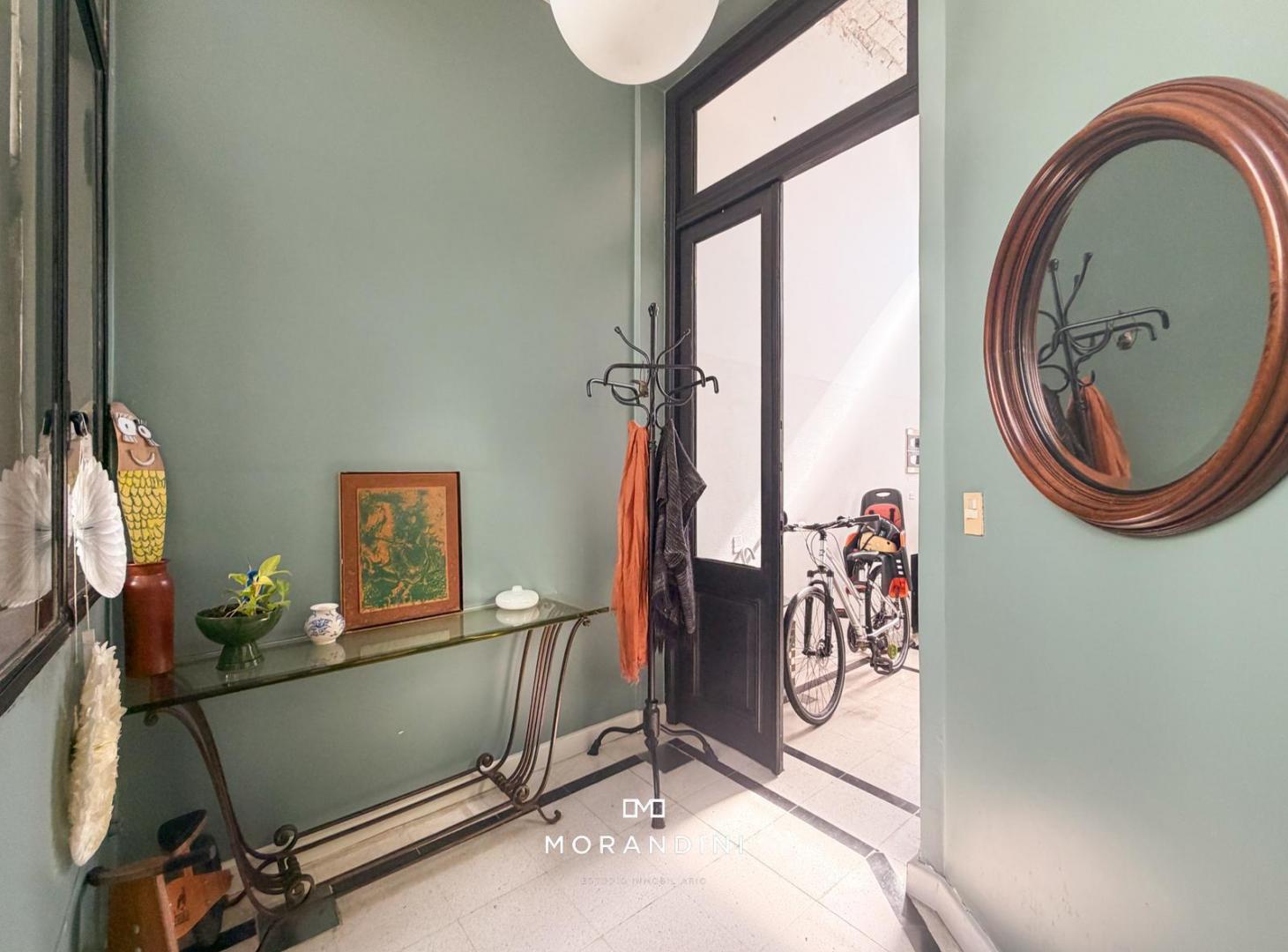 Foto de Casa antigua reciclada en Colegiales, con patio, terraza, parrilla y, imagen 3
