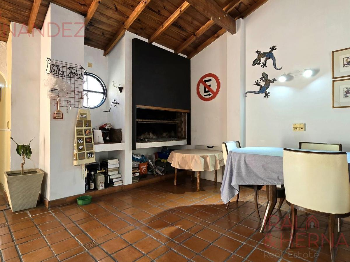 Casa en Venta con Jardín, Quincho y Terraza en Colegiales! 5