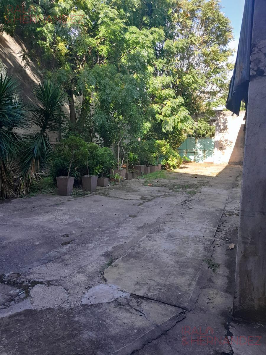 Depósito en Venta en Chacarita Sobre 2 Lotes Conectados 1