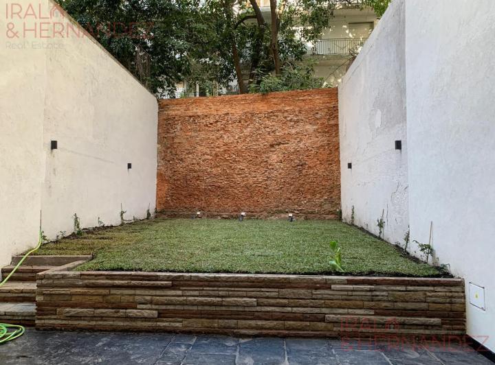ALQUILER 2 AMBIENTES RECICLADO A NUEVO CON  JARDÍN  – RECOLETA 1