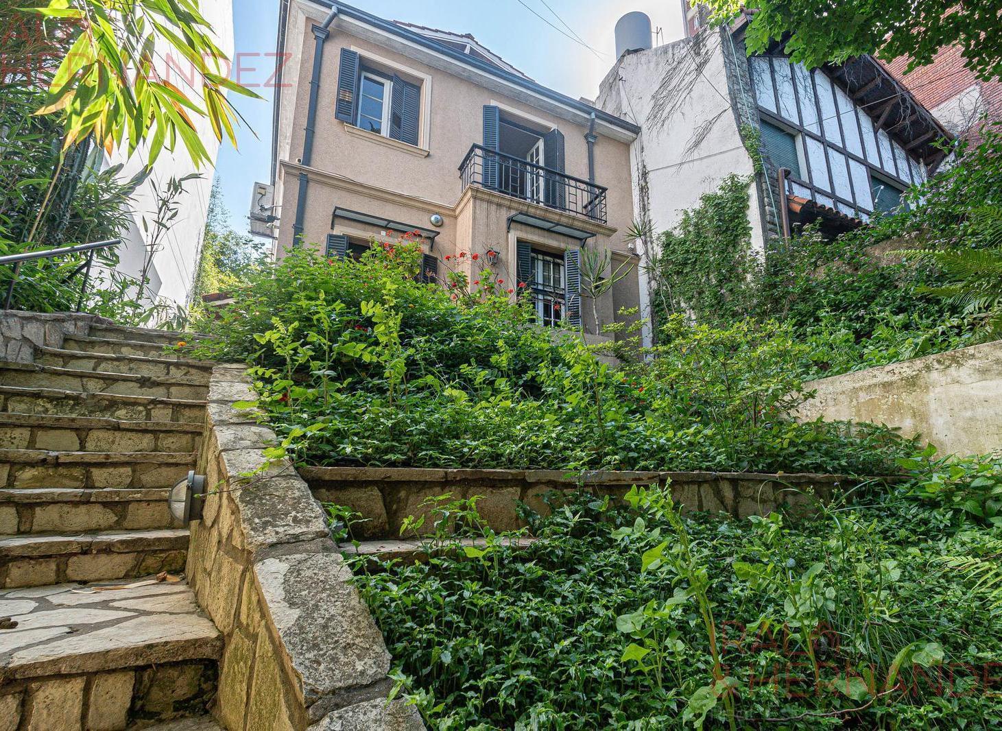 Venta Casa  en Lomas De Nuñez con Jardín