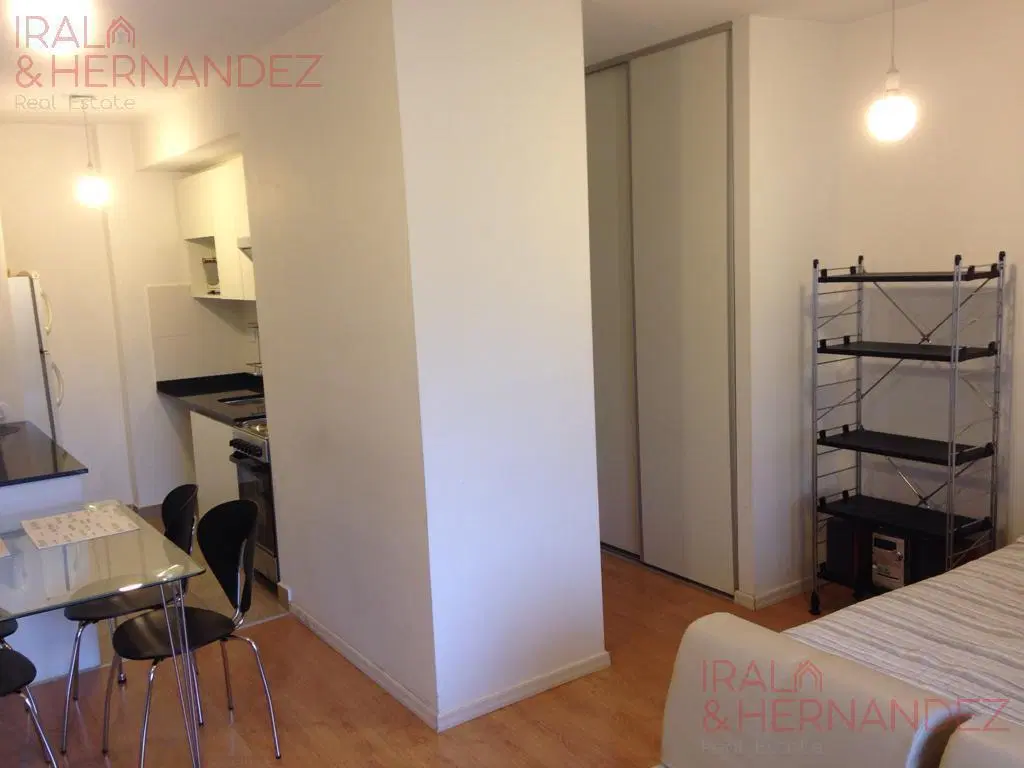 Venta amplio departamento monoambiente en Villa Urquiza con cochera 3
