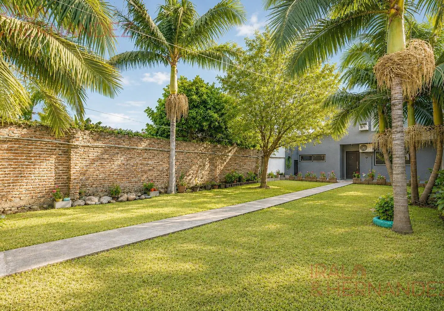 Venta 2 Casas En Lote Propio Parque y Cochera - San Martín 3