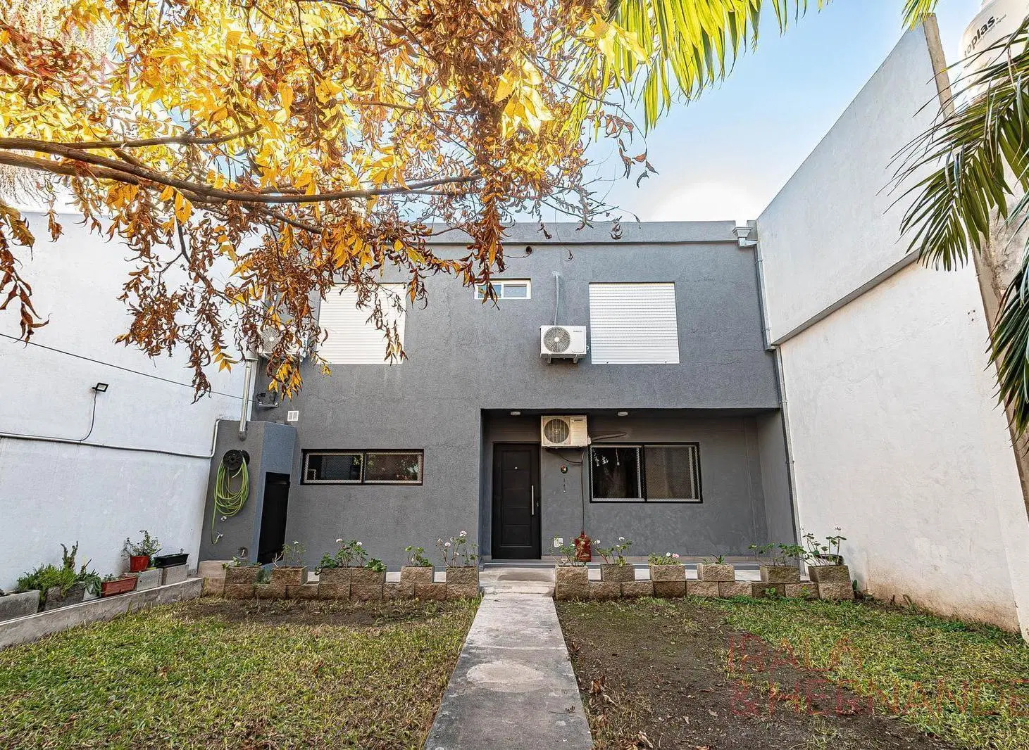 Venta 2 Casas En Lote Propio Parque y Cochera - San Martín 2