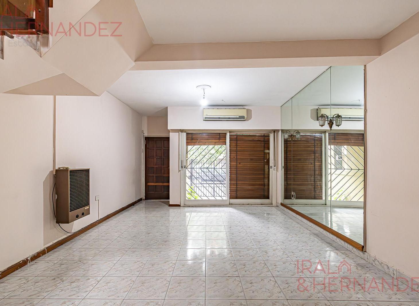 Foto de Venta PH en Villa Urquiza con patio y cochera, imagen 3