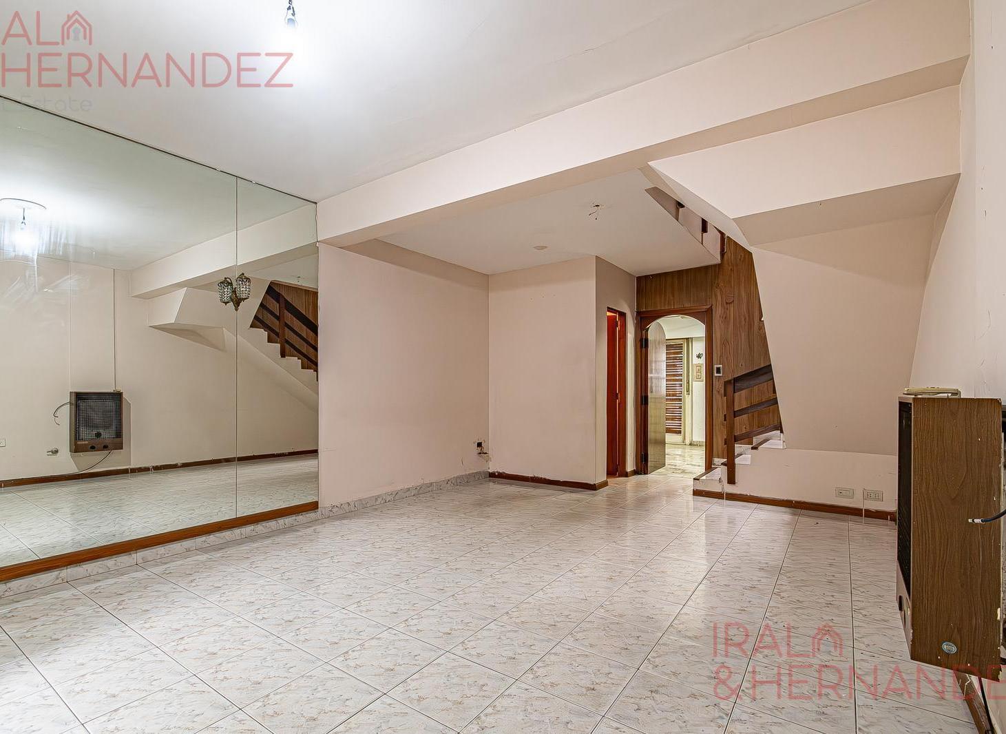 Foto de Venta PH en Villa Urquiza con patio y cochera, imagen 2
