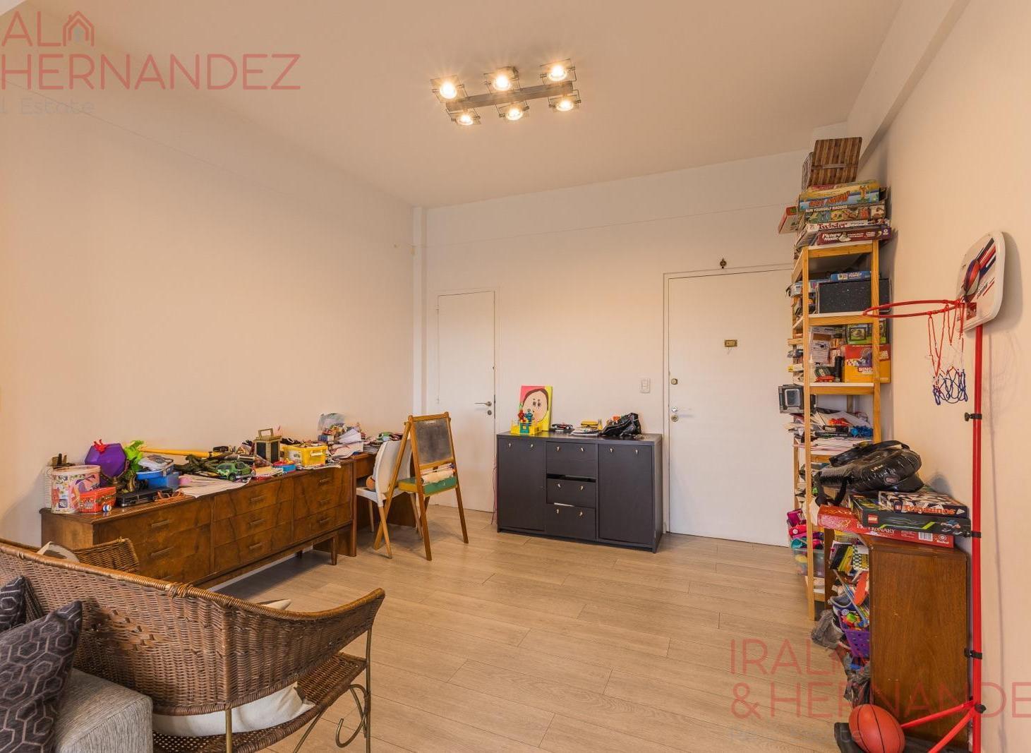 Foto de Venta Departamento 4 Ambientes c/dependencia - Piso completo Vista, imagen 3