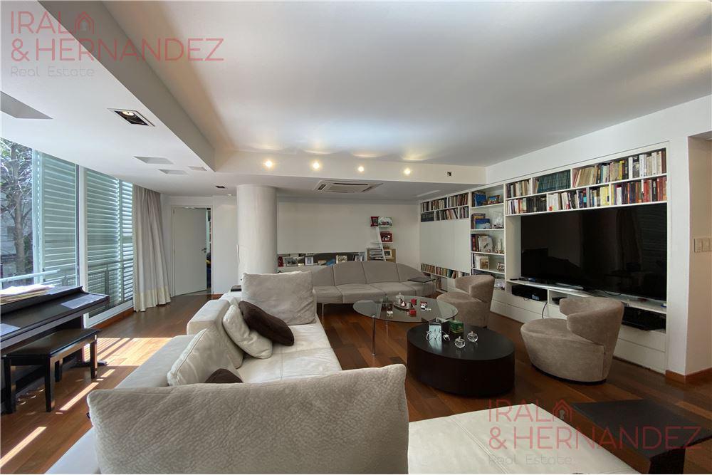 Foto de VENTA DEPTO 5 AMBIENTES CON DEPENDENCIA EN BELGRANO, imagen 2