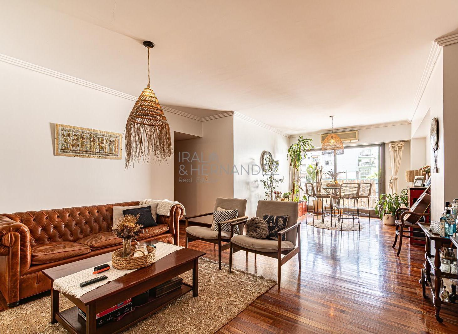 Foto de Semipiso 4 ambientes, en Av. Cabildo al 600 - Venta, imagen 1