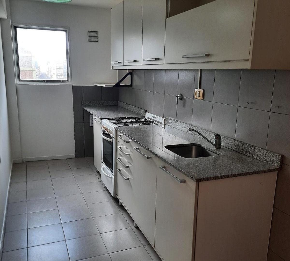 Foto de Departamento alquiler 2 ambientes. Suite. Toilete. Balcon, imagen 2